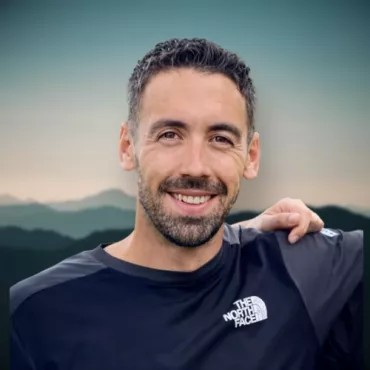 Romain, pilote de compétition soutenu par Révis’aile